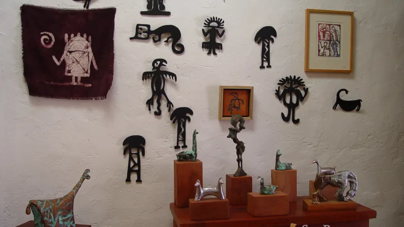Petroglifo (desenhos rupestres)